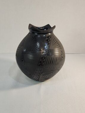 Handmade Blackware Mata Ortiz Pottery Jar by Jaime Quezada, Signed